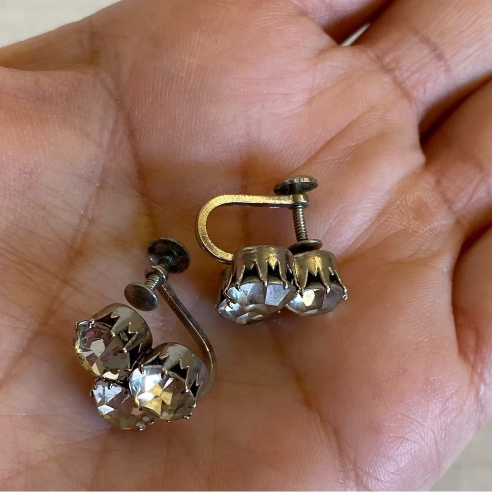 Vintage Clear Crystal Rhinestone Earrings Screw Back Silver Tone Made In Austria